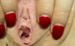 Close up MILF masturbation