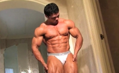 Muscle Bodybuilder Rimjob And Cumshot