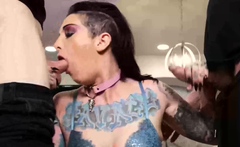 PORNSTARPLATINUM Tattooed Babe Sully Savage Banged In 3way