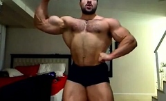 Str8 arab bodybuilder massive flexing