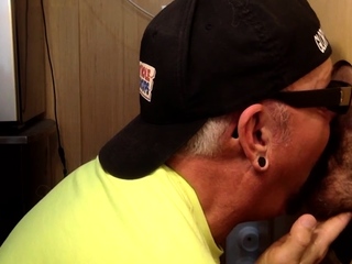 Amateur gloryhole lover deepthroats