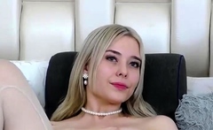 home made amateur blonde Masturbating