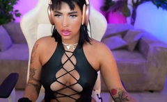 Brunette Solo Webcam Masturbation