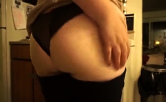 Amateur Girl's Fart Video