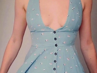 amateur blonde solo webcam