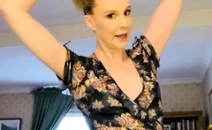 Cumshot amateur MILF suck and jerks dude in the bedroom