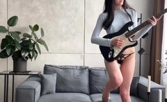 CandyBall – Guitar Sister